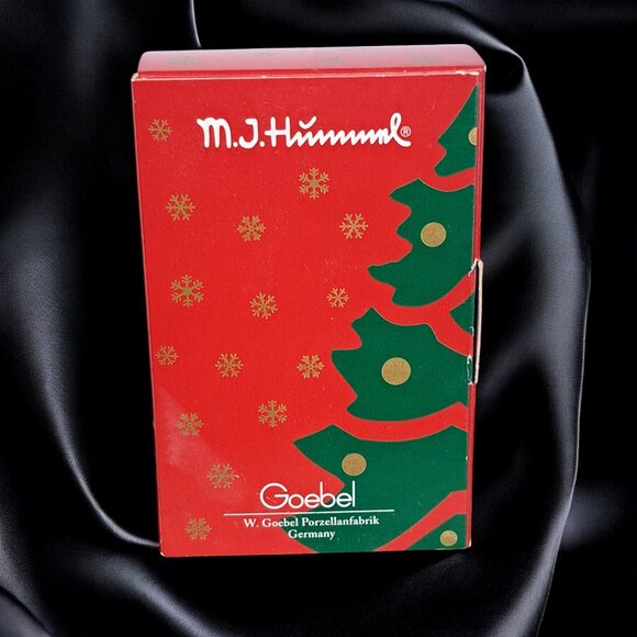 Goebel Hummel Girl with Fir Tree Christmas Ornament Porcelain Figure 3" In Box - Picture 2 of 6